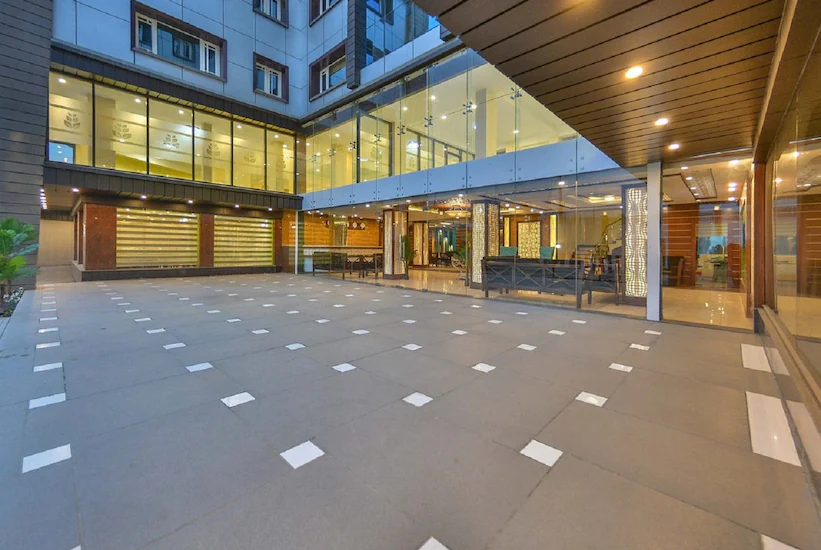 Hotel Six Season Srinagar